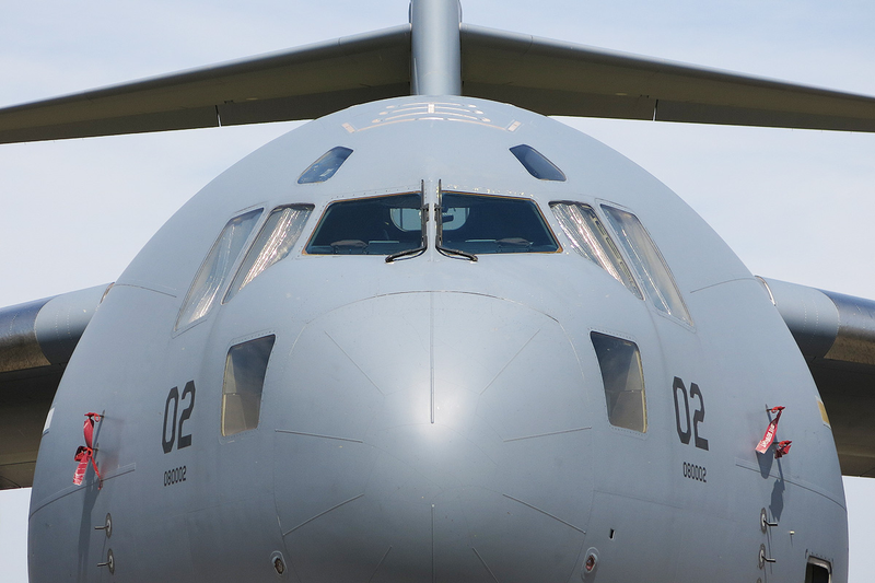 Illustration for article titled AsĂ es uno de los aviones militares mĂĄs grandes jamĂĄs construidos